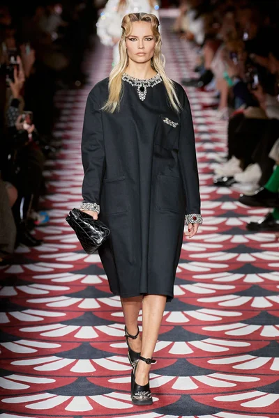 Look 55